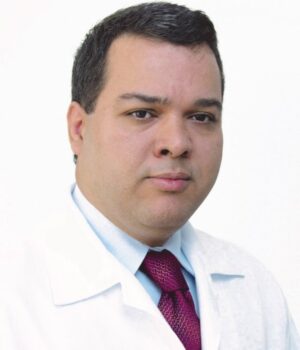 Dr. Sandro José Martins